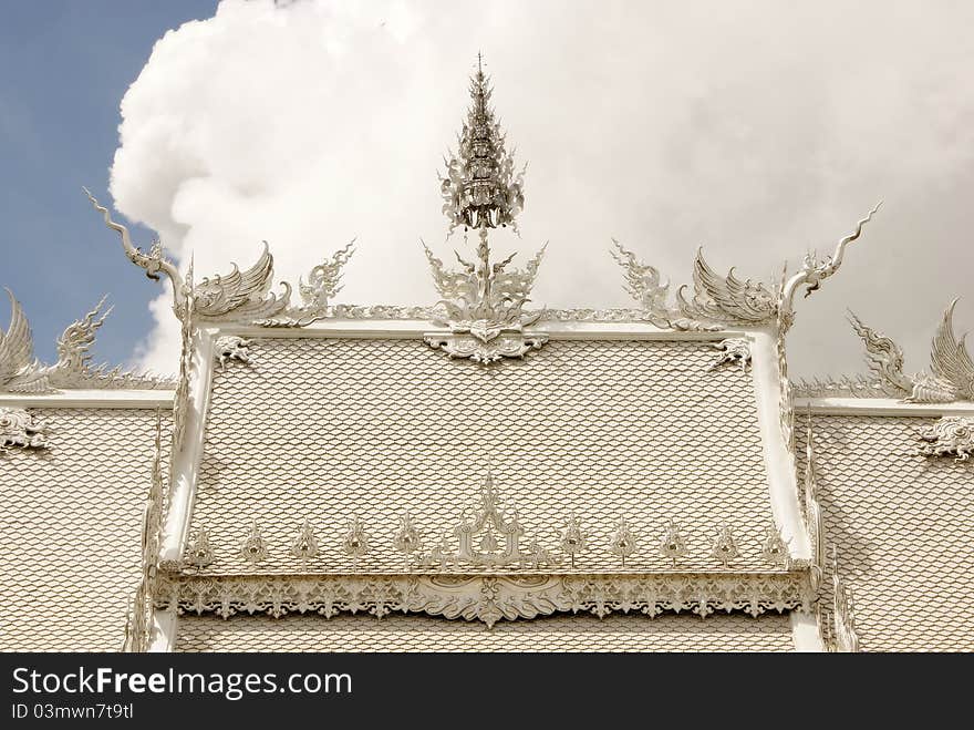 Wat Rhong Khun with Thai Stucco