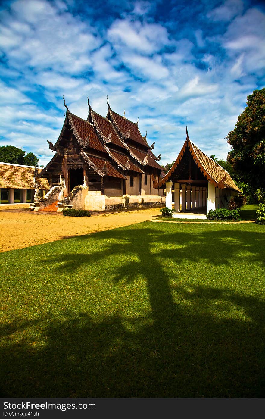 Located in Baan Ton Kwan, Nong Kwai Sub-District, Hang District,Chiang Mai. Wat Ton Kwen is an example of Lanna architecture with high aesthetic value. It is a very quite place,where is widely recommended to have a chance to visit. I love it. Located in Baan Ton Kwan, Nong Kwai Sub-District, Hang District,Chiang Mai. Wat Ton Kwen is an example of Lanna architecture with high aesthetic value. It is a very quite place,where is widely recommended to have a chance to visit. I love it.