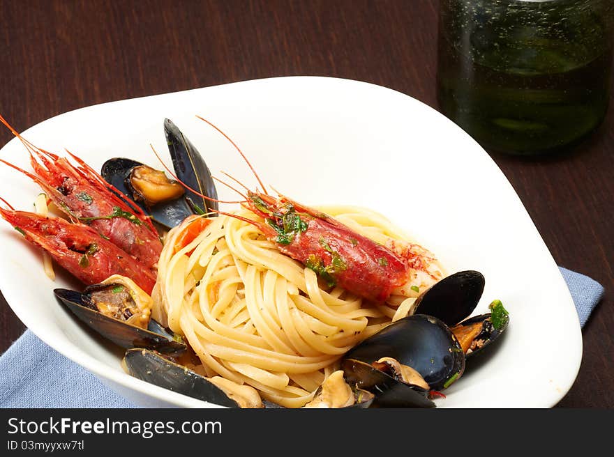 Spaghetti with seafood