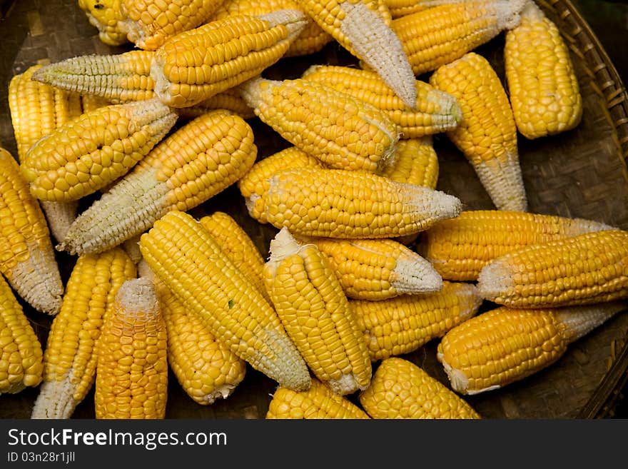 Mature corn cob on the asian market