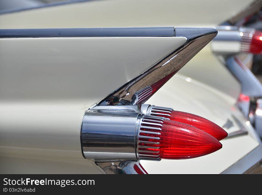 50 s fins and lights