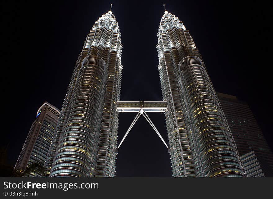 The Petronas towers, beautifull buildings in malaysia