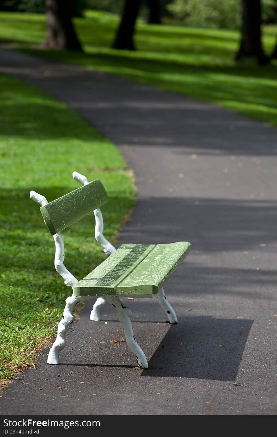 Green bench in the park.