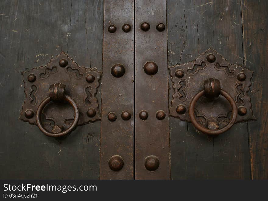 Door holder at a chino-portuguese house