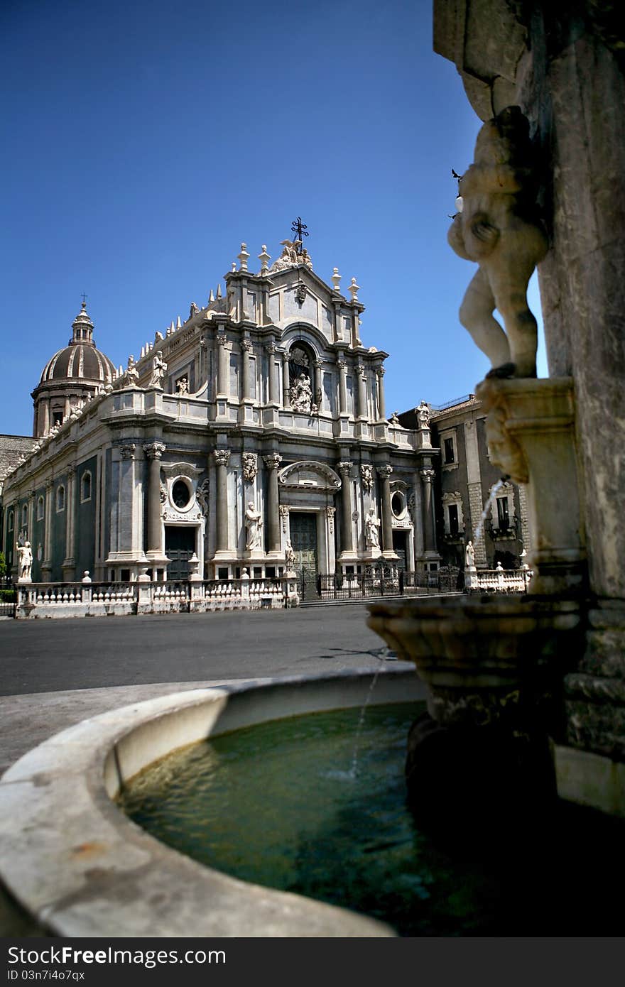 Art and architecture of the main church of Catania. Art and architecture of the main church of Catania