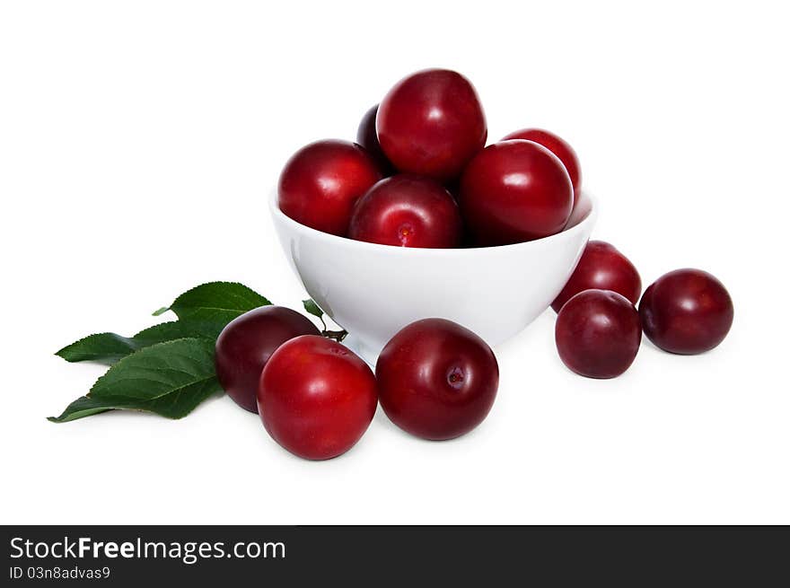 Bowl of plums