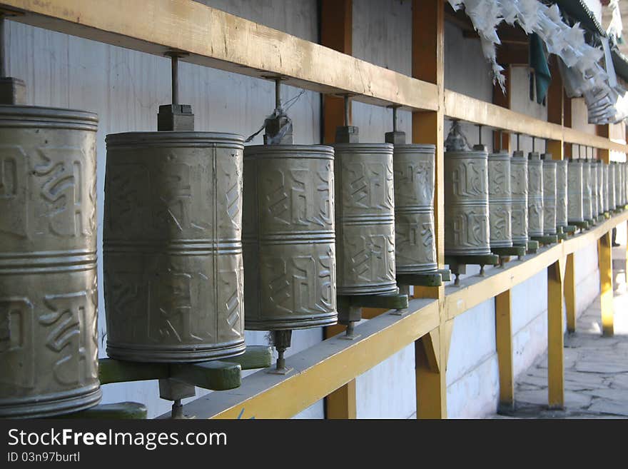 Prayer wheel