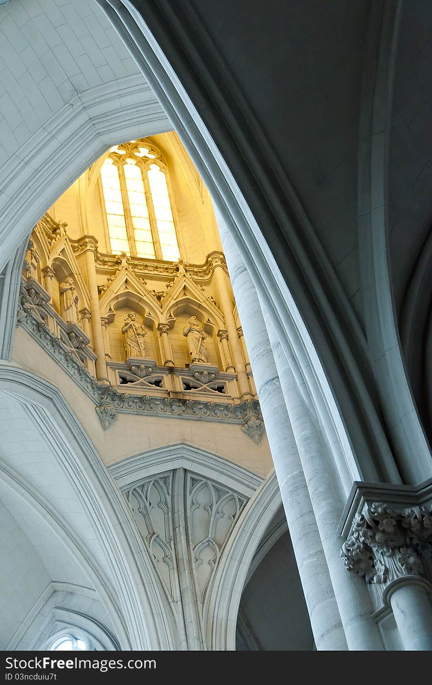 Details of columns and Gothic arches