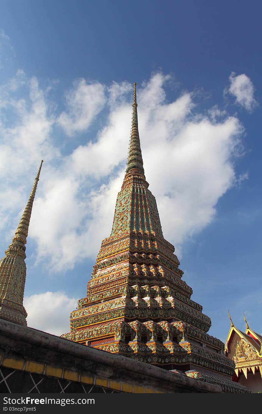 Wat Pho Thatian Pagoda