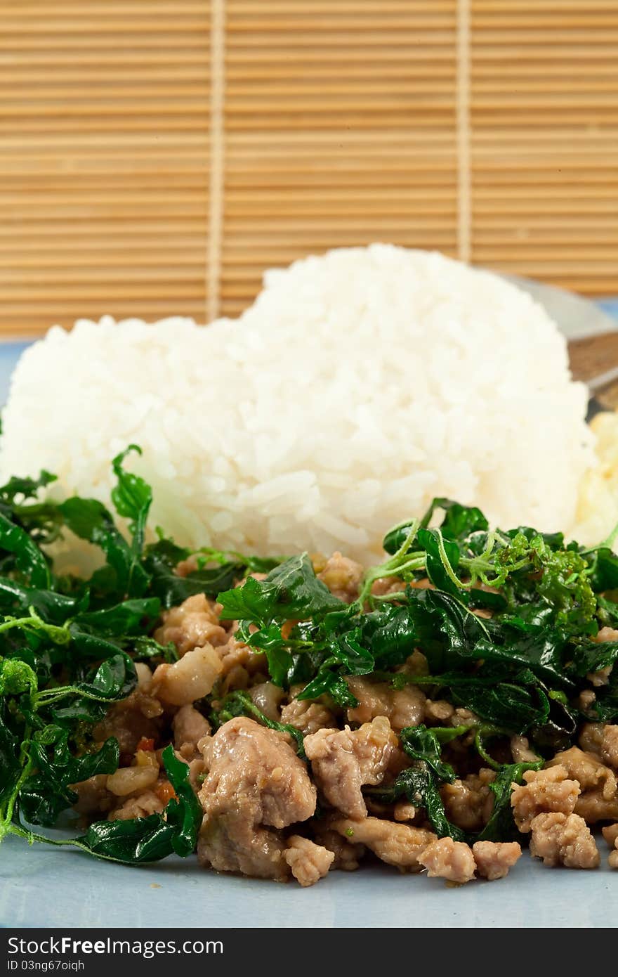 Stir fried pork whit basil