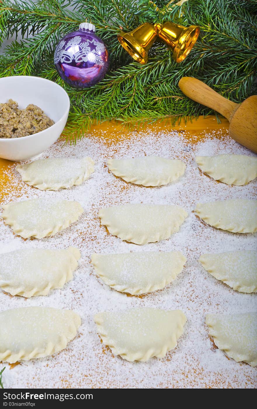 Piroggen (Pierogi) are full paste parcels or also meat pies from noodle dough. Piroggen (Pierogi) are full paste parcels or also meat pies from noodle dough.