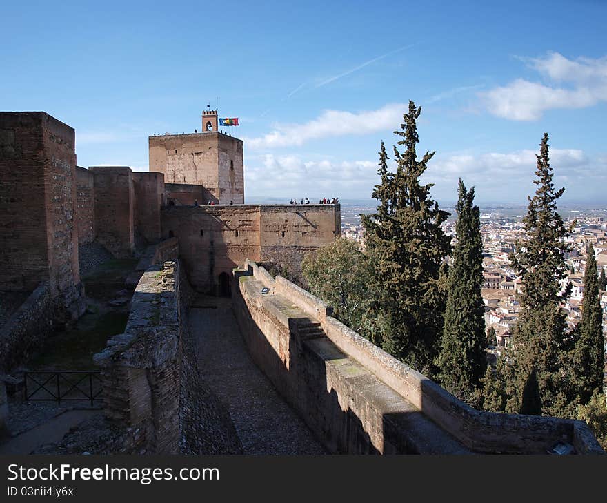 A view overlooking the old ruins of the Alhambra palace buildings on a nice sunny day.