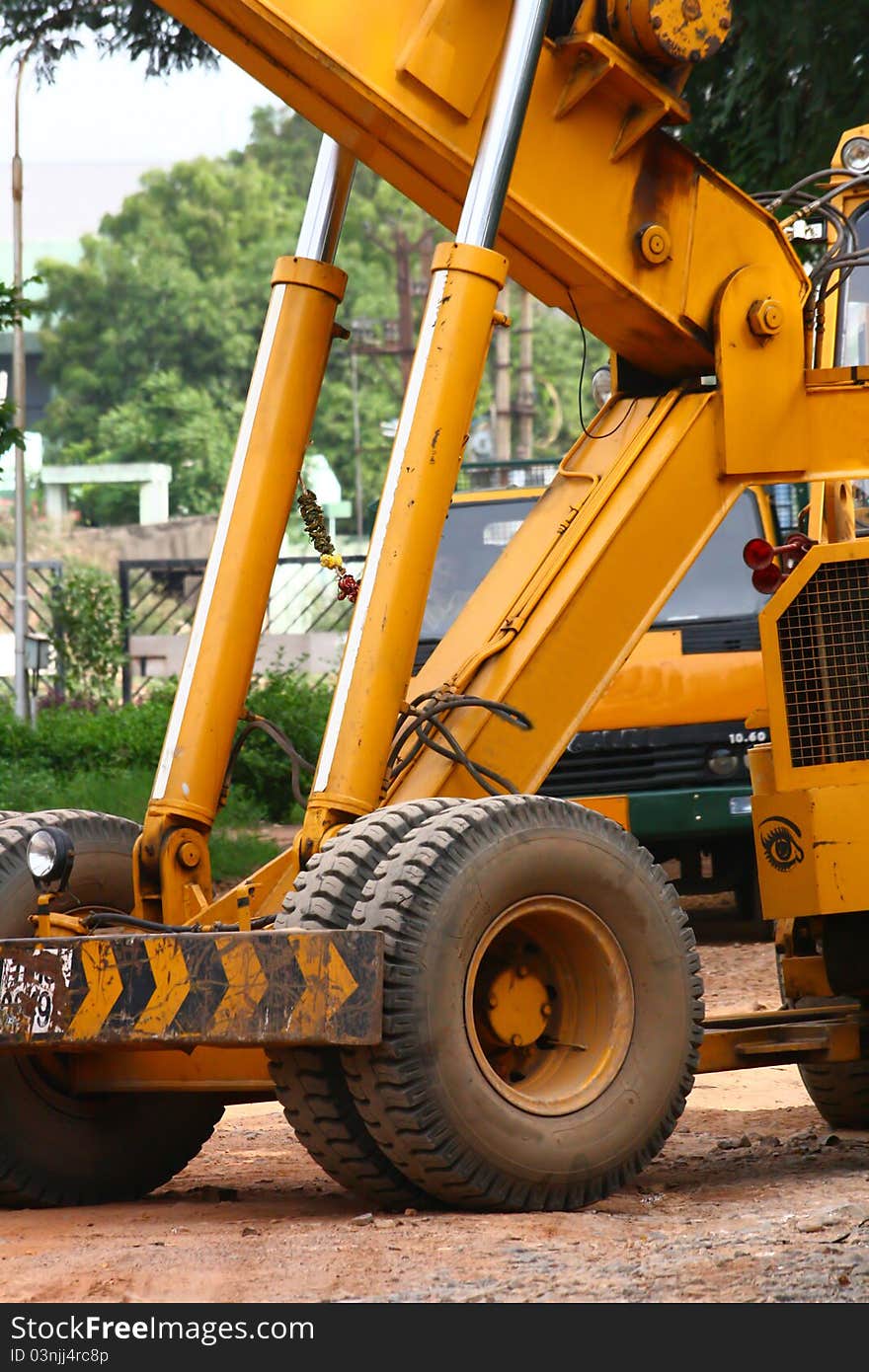 Hydraulic Mechanism Of Crane