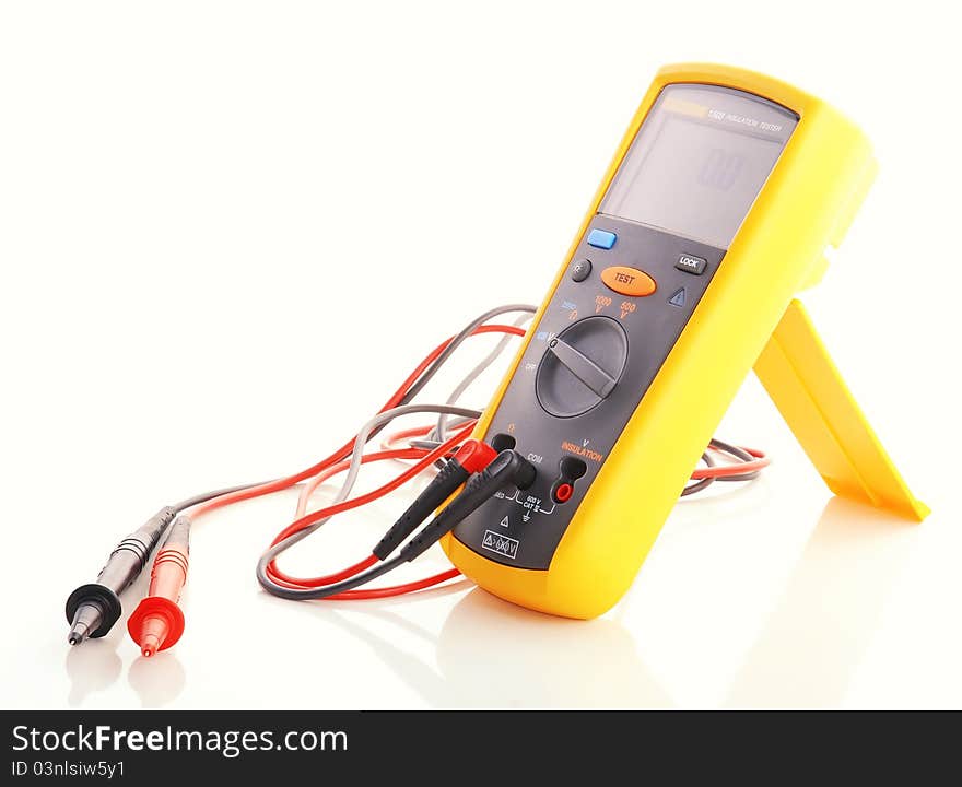 Digital insulation resistance tester