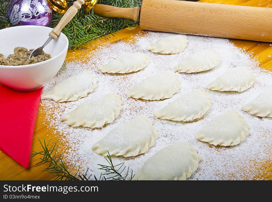 Piroggen (Pierogi) are full paste parcels or also meat pies from noodle dough. Piroggen (Pierogi) are full paste parcels or also meat pies from noodle dough.