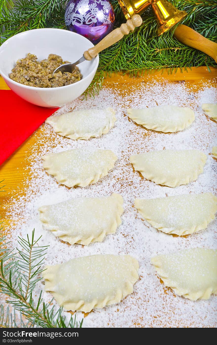 Piroggen (Pierogi) are full paste parcels or also meat pies from noodle dough. Piroggen (Pierogi) are full paste parcels or also meat pies from noodle dough.