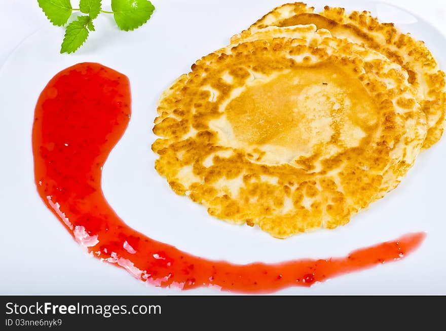 One can enjoy pancake with apples, tomatoes, applesauce, compote, jams or decent fillings etc.