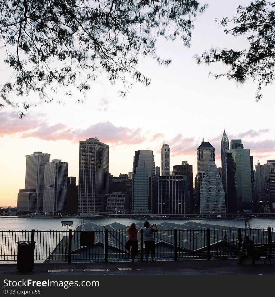 Manhattan: River View from  Brooklyn