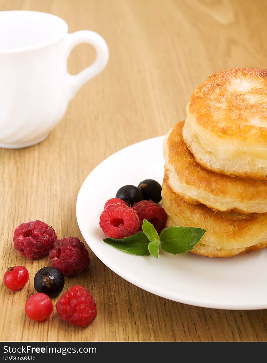 Pancakes with berries