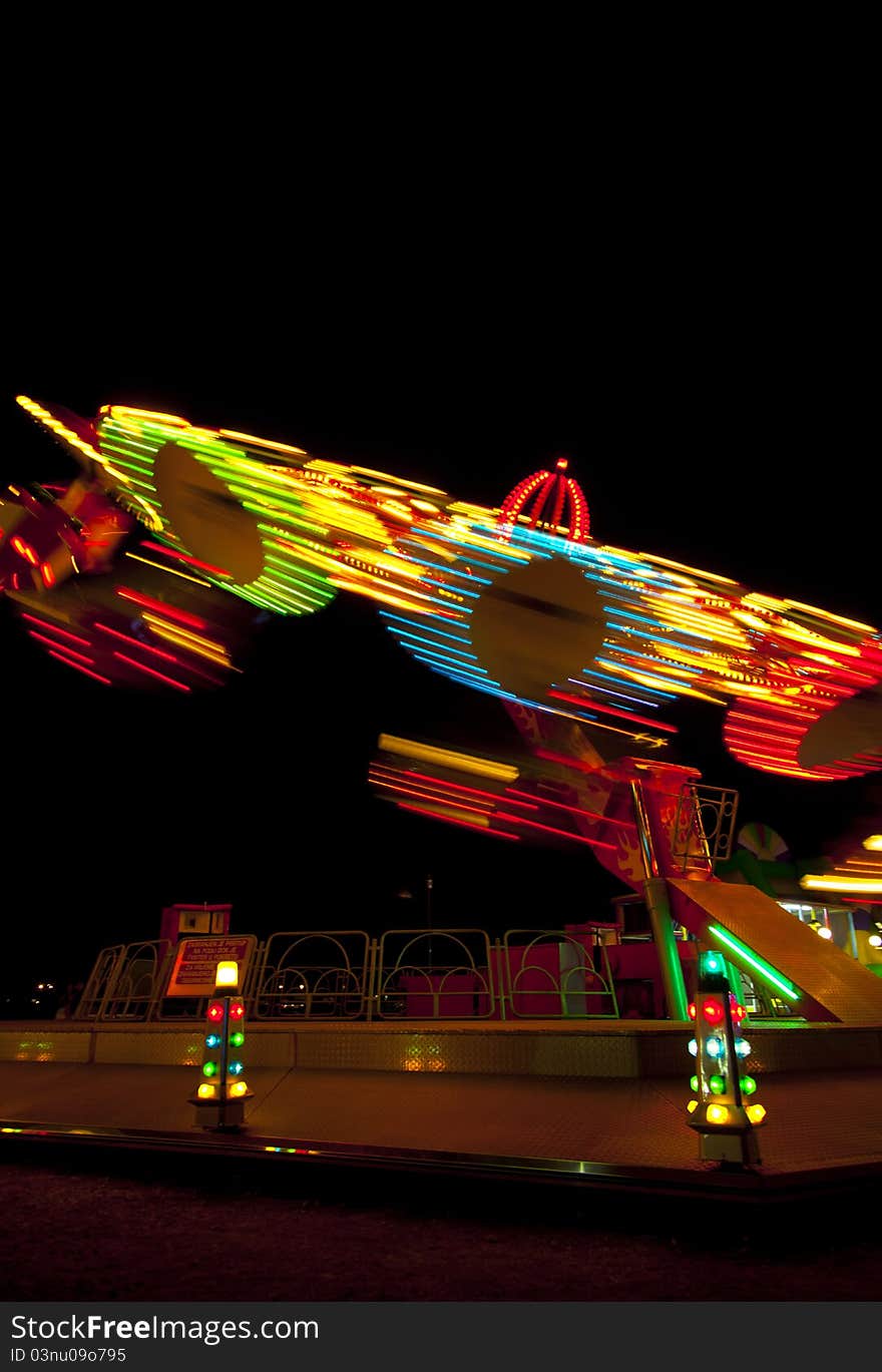 A colorfull kermis at night