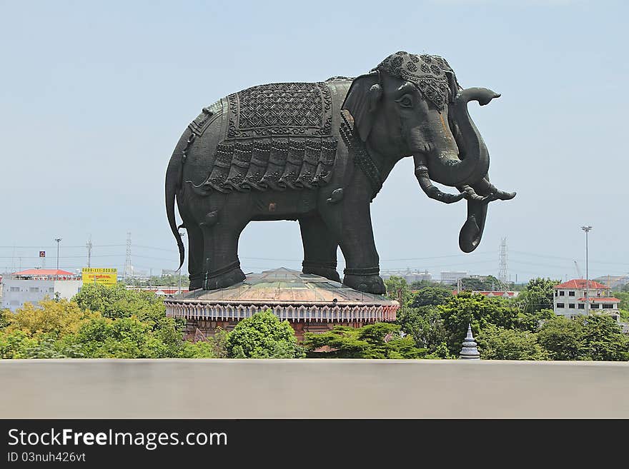 Double Heads Elephant Statue