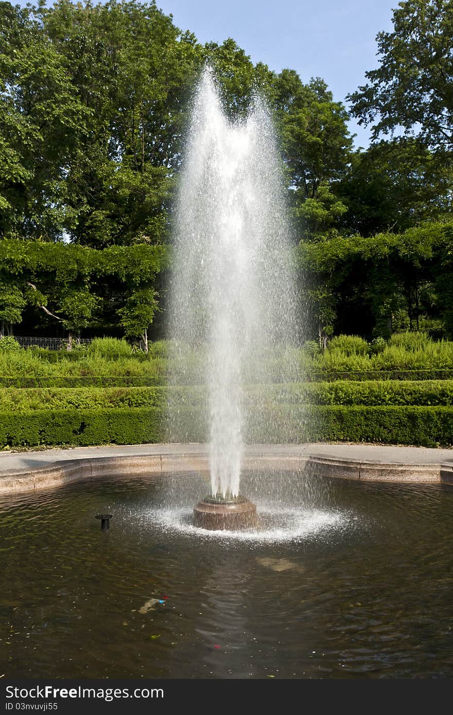 Fountain in Conservatory Gardens