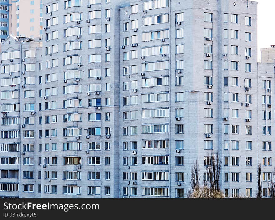 Apartment house in a city