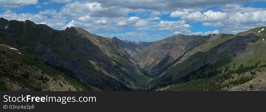 A panoramic view of the high mountain peaks of southern Colorado. A panoramic view of the high mountain peaks of southern Colorado.