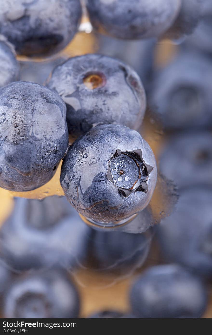 Blueberries with waterdrops