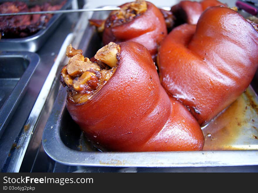 Brine pig's knuckles, cooked food, is one of the traditional Chinese food. People like to eat.