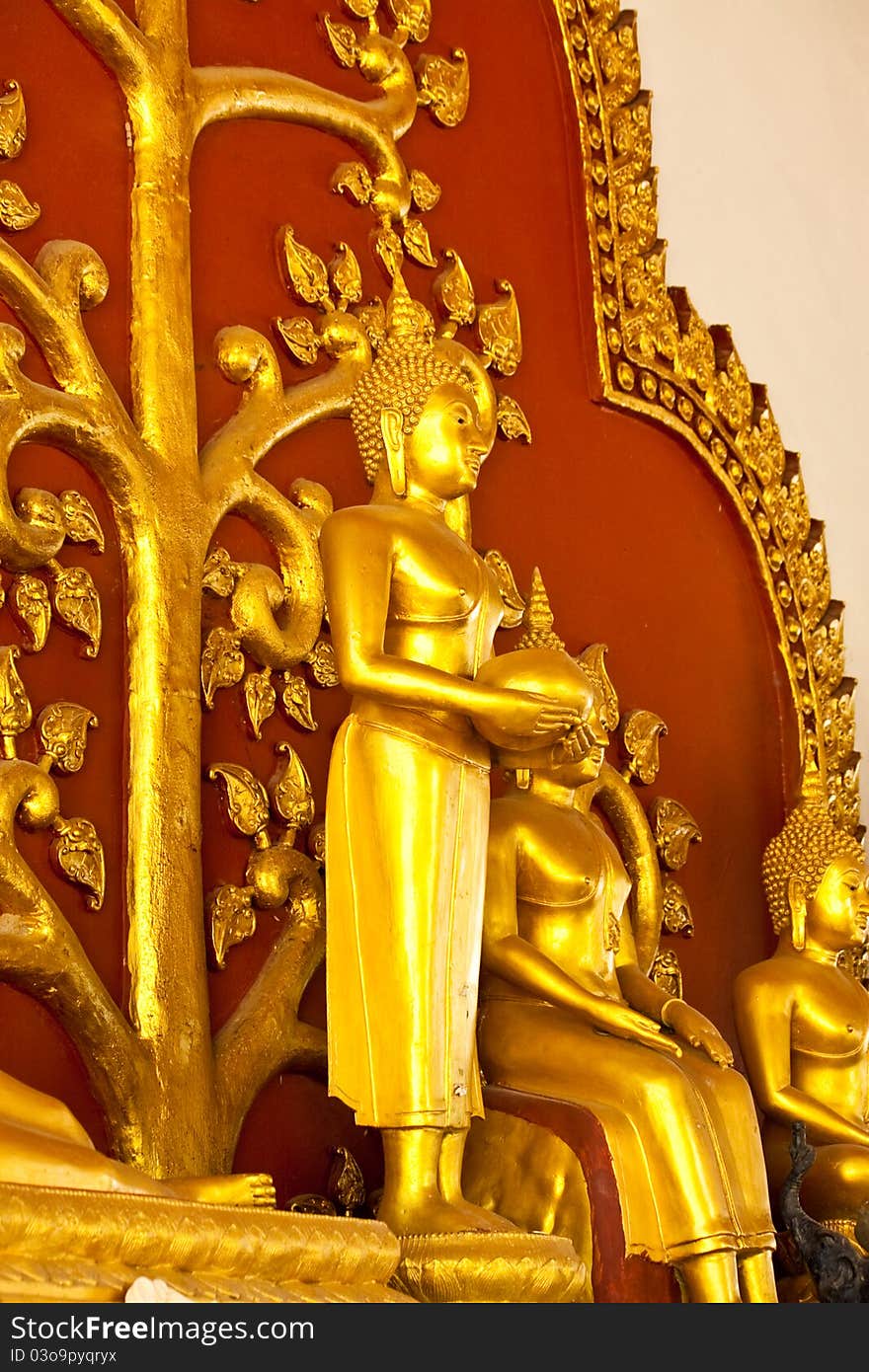 Golden buddha in the Thai architecture