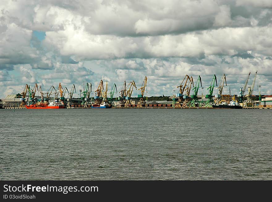 Port cranes