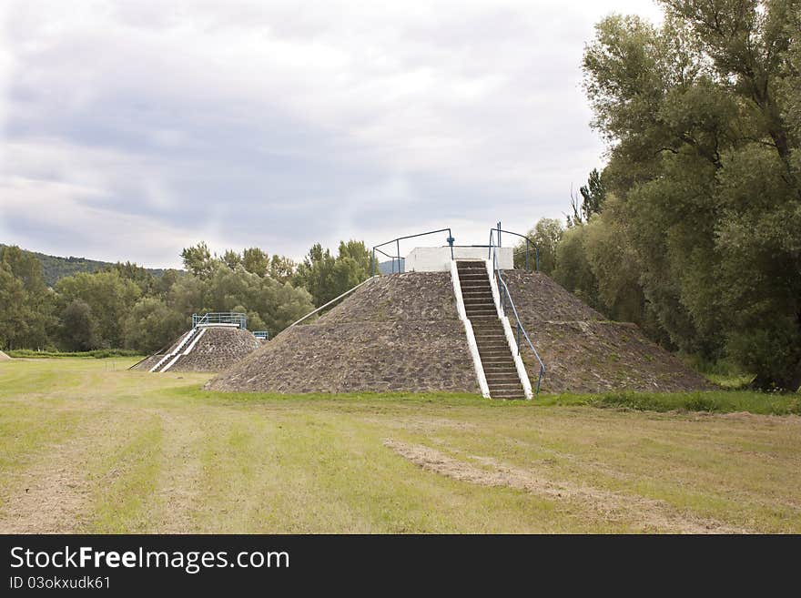 Water cistern