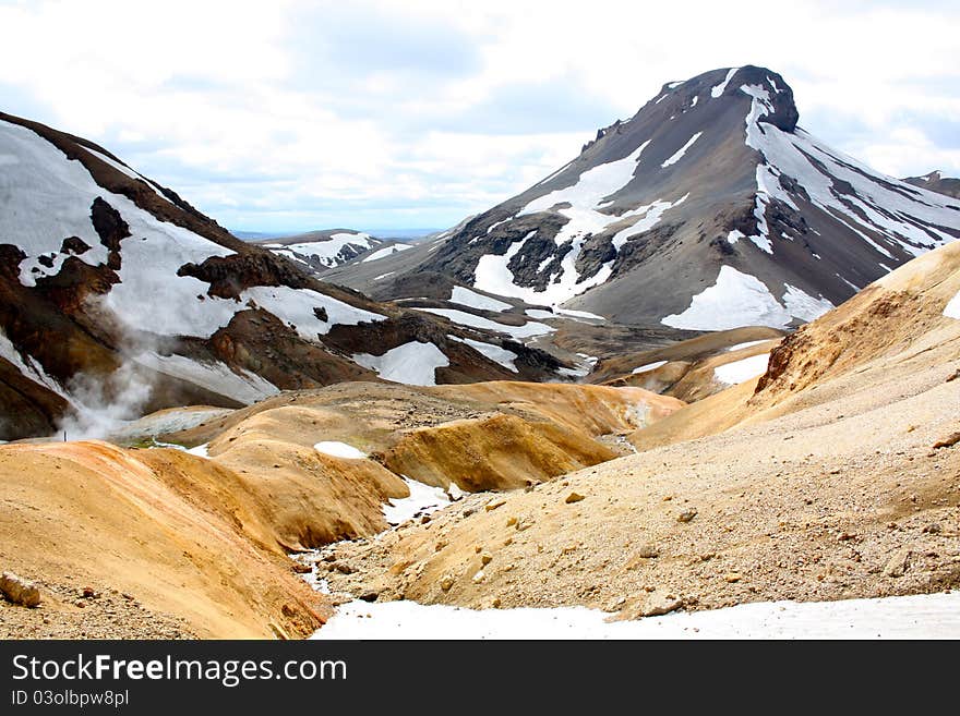 Geothermal landscape in Kerlingafjoll, Iceland. Geothermal landscape in Kerlingafjoll, Iceland.