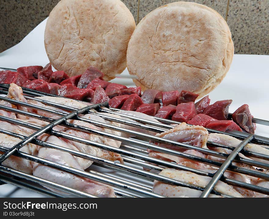 Grilled chicken and kebab with bread