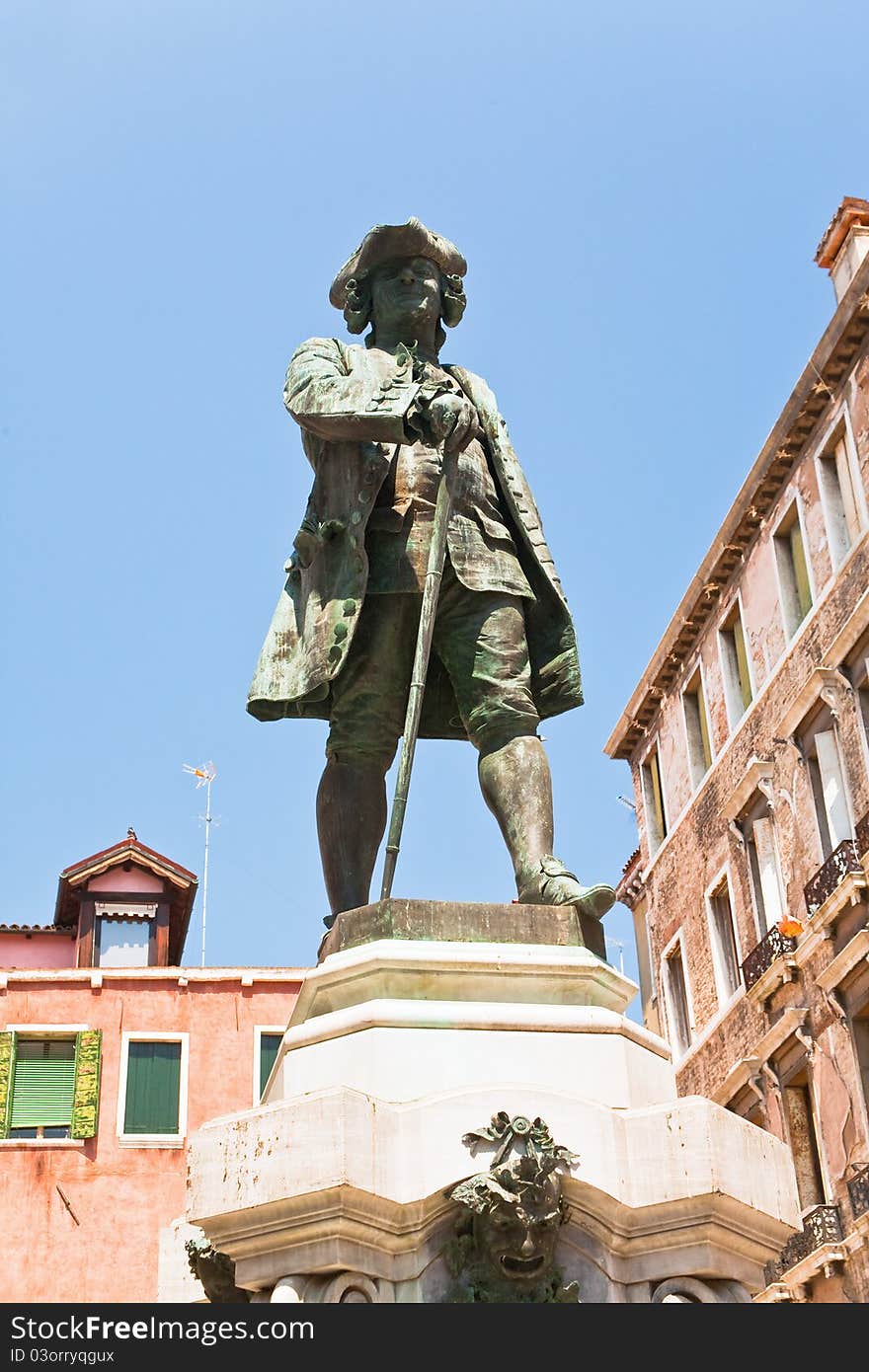 Monument to playwright Carlo Goldoni on Campo San Bartolomeo, Venice, Italy. Monument to playwright Carlo Goldoni on Campo San Bartolomeo, Venice, Italy