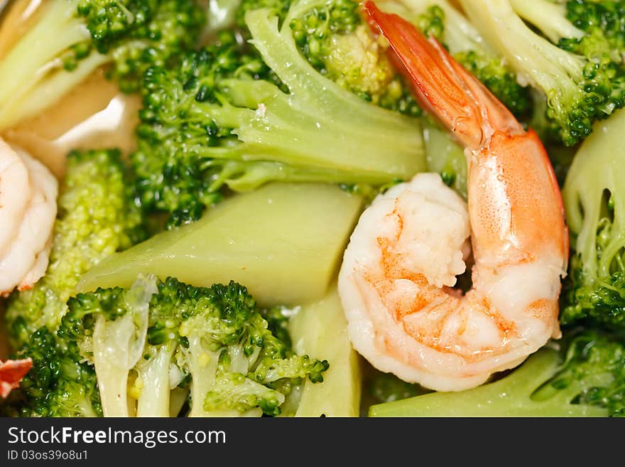 Fried vegetables and prawn