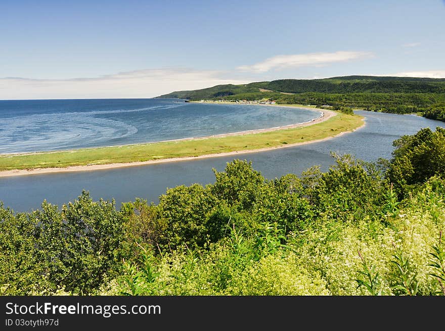 Madeleine cape at low tide, Quebec