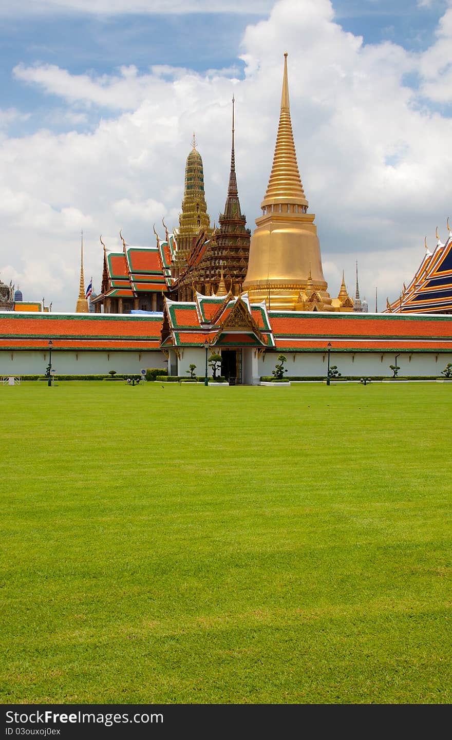 The grand palace in bangkok, thailand