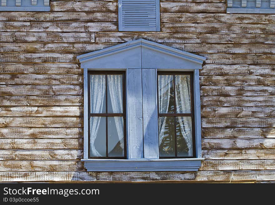 Far west facade blue window detail