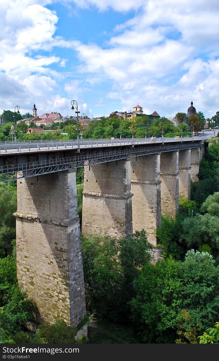 Old bridge in Ukraine, connecting new and old city