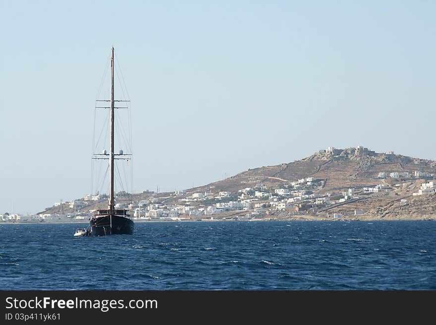 Race Yacht - Mykonos, Greece