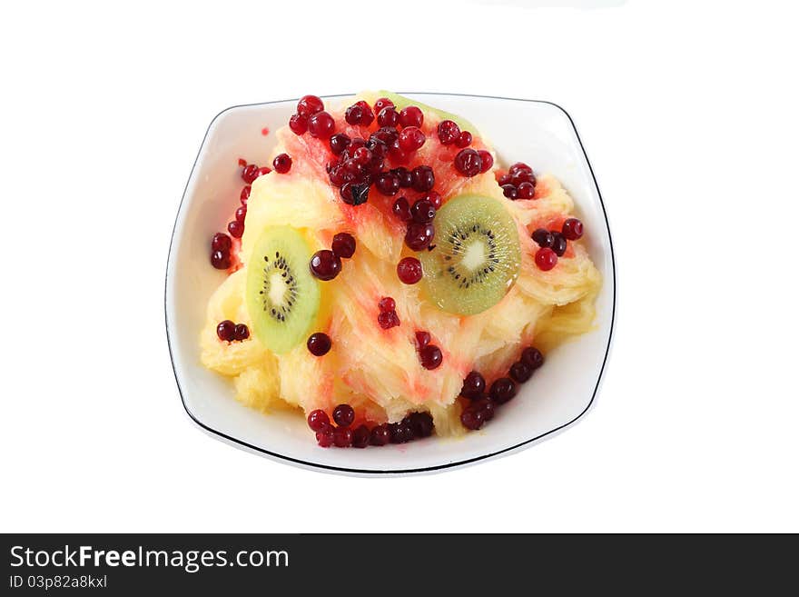 Shaved Fresh Milk Ice With Fruit