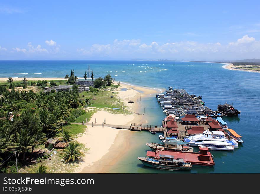 It is tropical Coconut Island scenery. It is tropical Coconut Island scenery