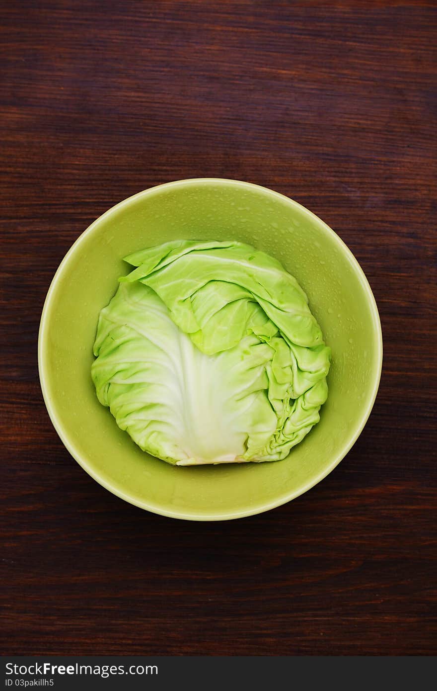 Image of white cabbage in a deep plate