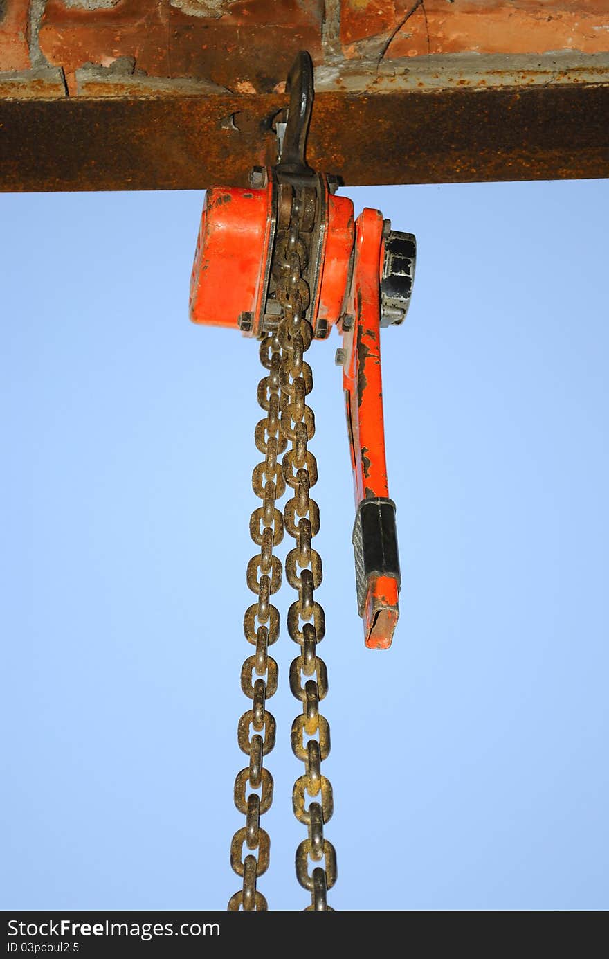 Hand winch - lifting machinery (color)