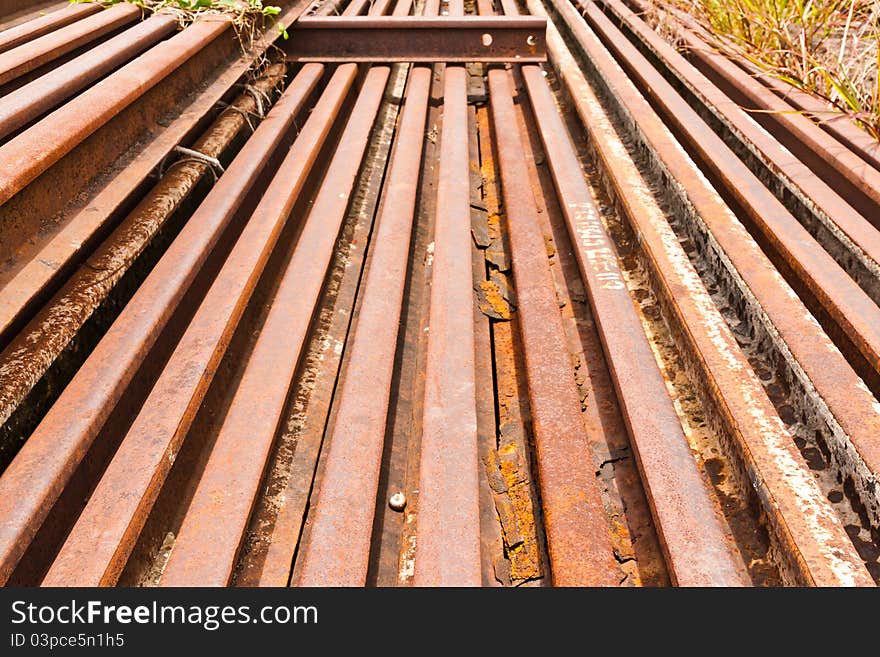 Rails made ​​of steel for railway wheels