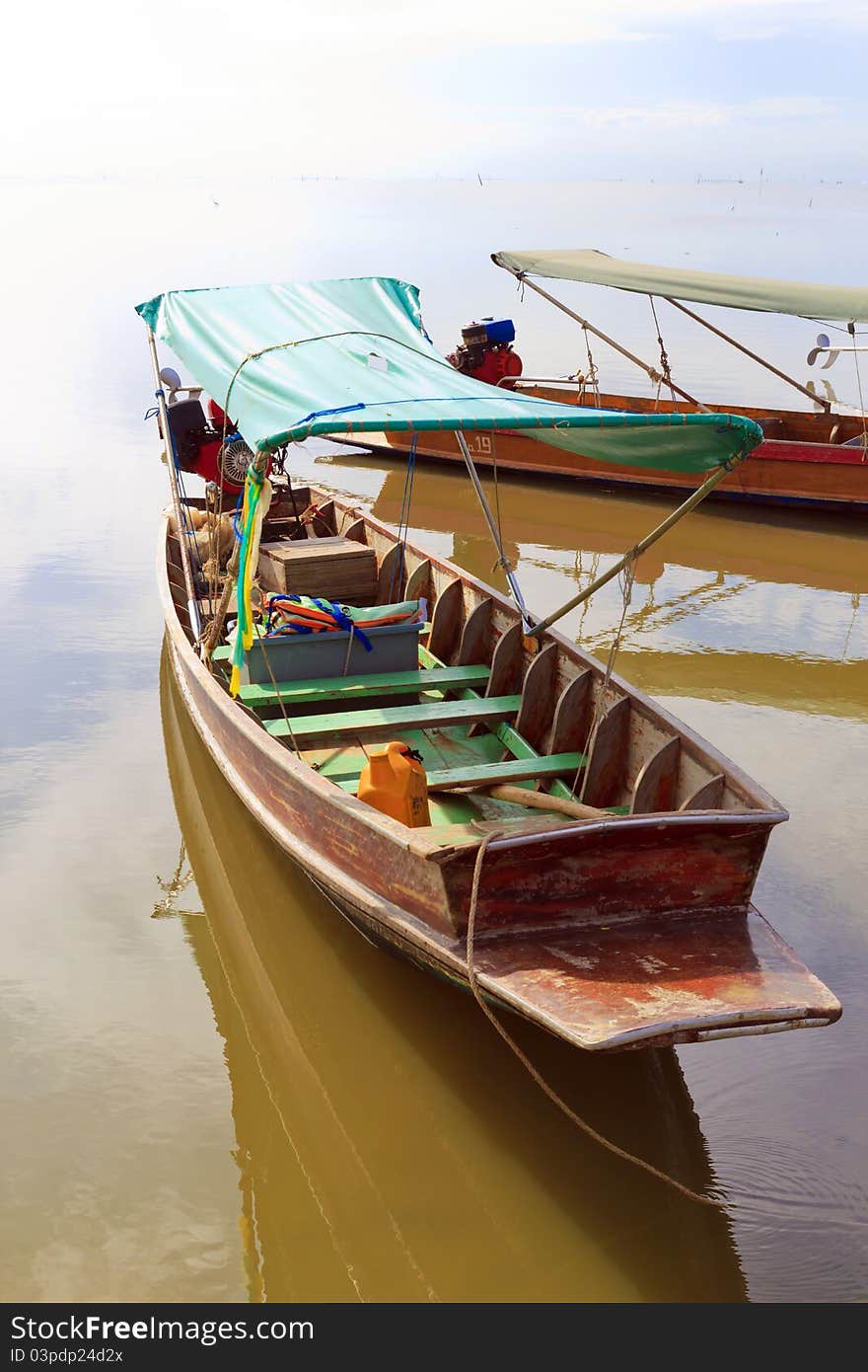 Long tail Boat is the local boat at Don Hoi Lot, Thailand