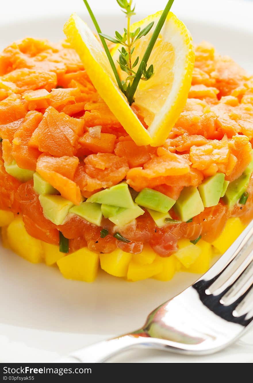 Salmon tartar macro