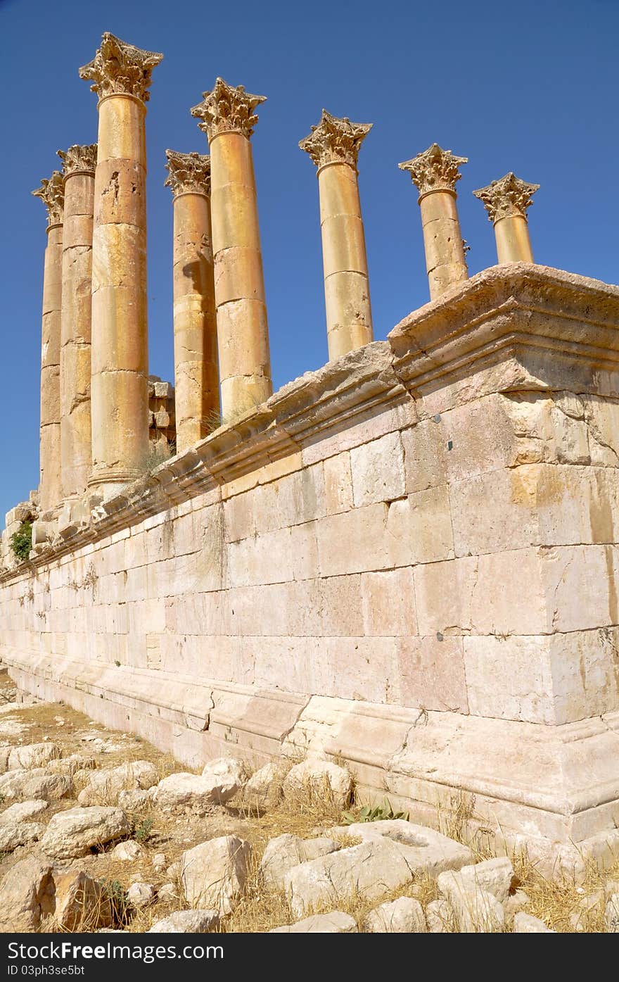 Ancient temple,  Jerash (Jordan)